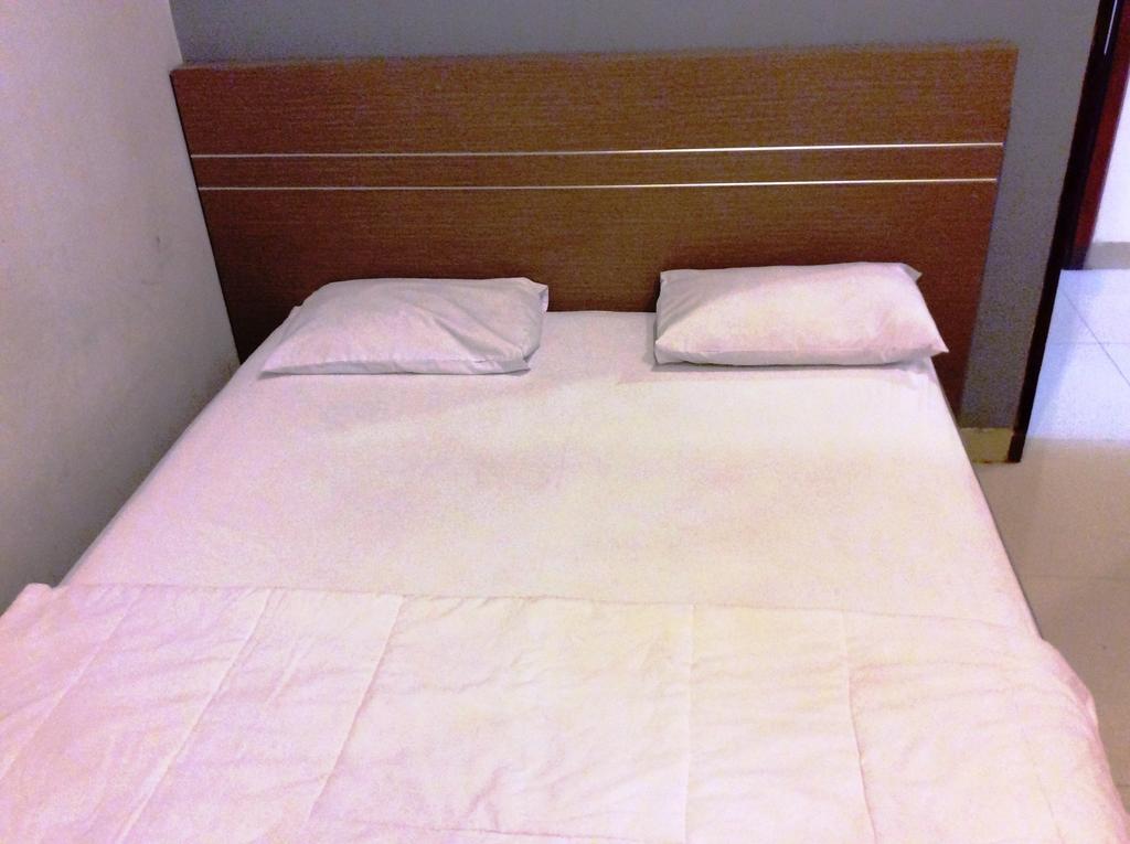 Hotel Diamond Makassar Oda fotoğraf