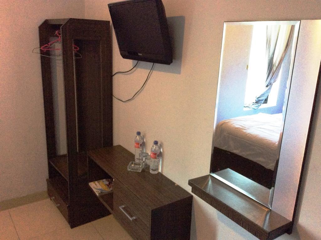 Hotel Diamond Makassar Dış mekan fotoğraf